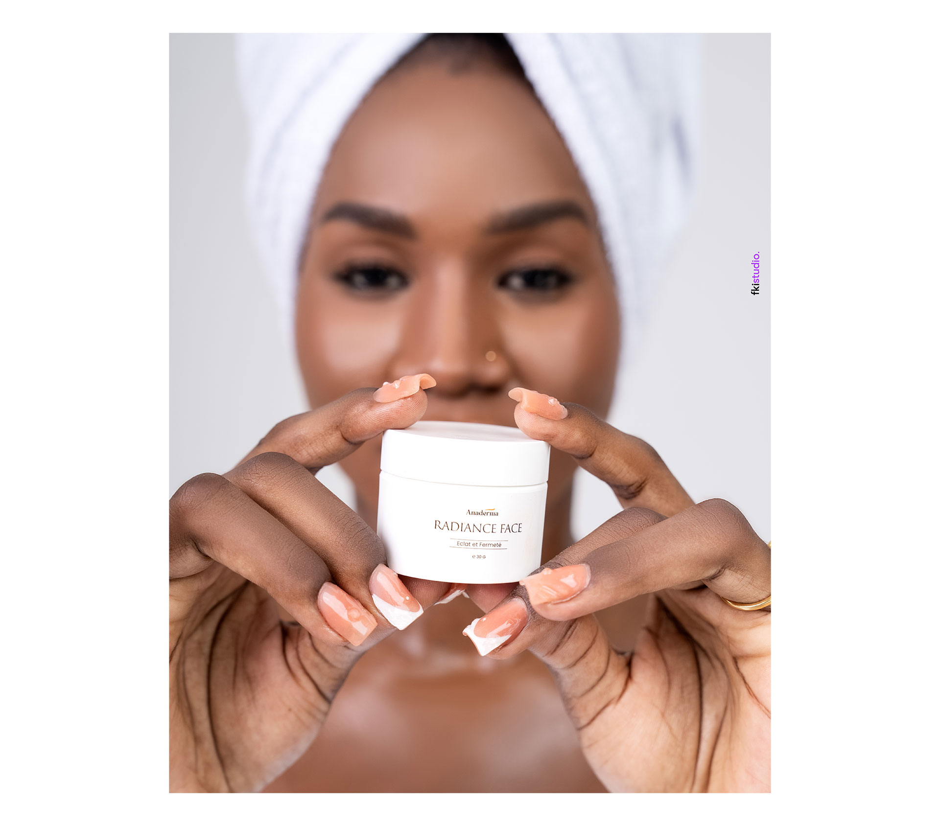 ANADERMA RADIANCE FACE Eclat et Fermeté 30 Millilitre – GTIN 6176000123811