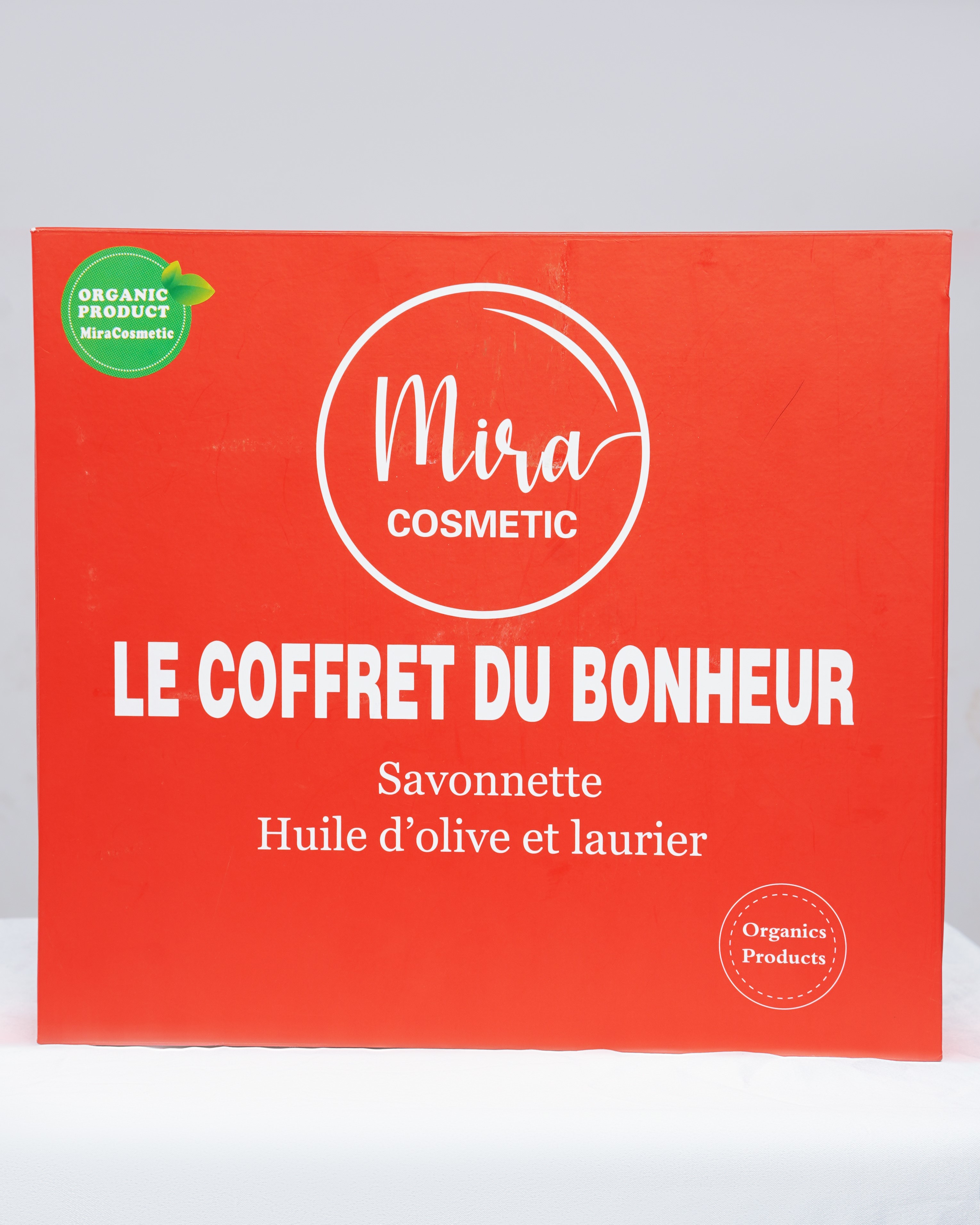 1 x Mira Cosmetic Coffret du bonheur Serum 60 Millilitre, 1 x Mira Cosmetic Coffret du bonheur Savon 200 Gram, 1 x Mira Cosmetic Coffret du bonheur Nettoyant Visage 100 Millilitre, 1 x Mira Cosmetic Coffret du bonheur CDB Creme anti age 50 Gram, 1 x Mira Cosmetic Coffret du bonheur CDB Lotion 250 Millilitre – GTIN 6174000165404